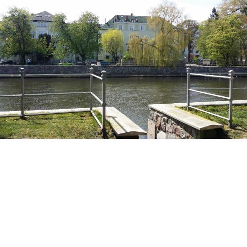 Apartament nad Parsętą w centrum - prywatne miejsce postojowe & dwa rowery