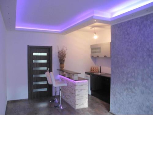 Apartament Neon