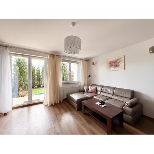 APARTAMENT POD GWIAZDAMI, z dwoma ogródkami i dwoma tarasami