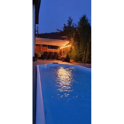 APARTAMENT POD ŚLIWKAMI