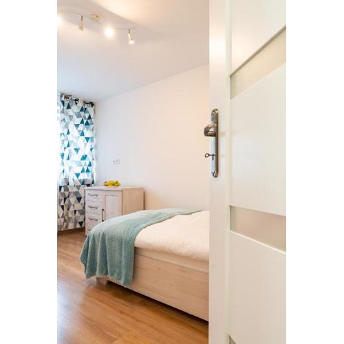 Apartament pod Świerkiem - Pet Friendly - 2 osobne pokoje dla max 5 osób - Space Apart