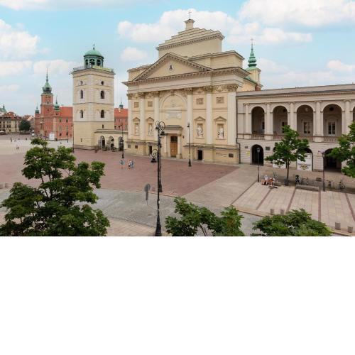 Apartament przy Placu Zamkowym by Noclegi Renters