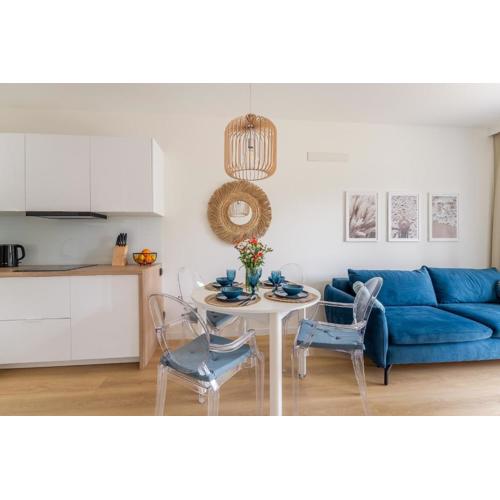 Apartament przy plaży 111 by Perłowa Przystań Rent