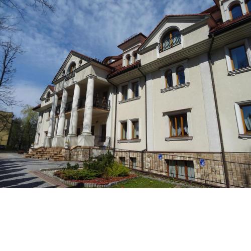 Apartament Radowid 14 w centrum z basenem