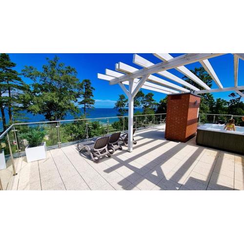 Apartament Rewal Klifowa Morska 3 z basenem