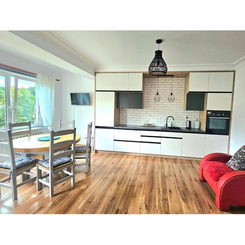 Apartament Riviera dwupokojowy z widokiem na kanał