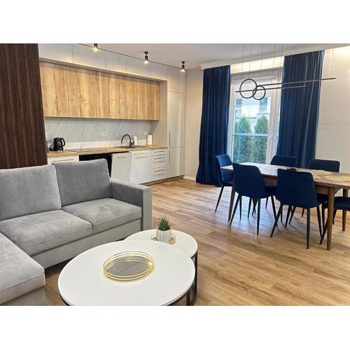 Apartament Sosnowy przy Basenach Tropikalnych, prywatny parking