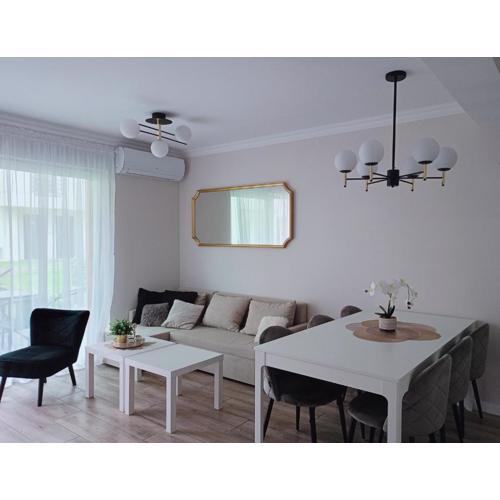 Apartament Sosnowy z dwoma sypialniami i ogródkiem