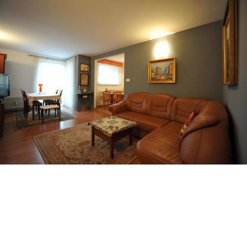 Apartament Tais