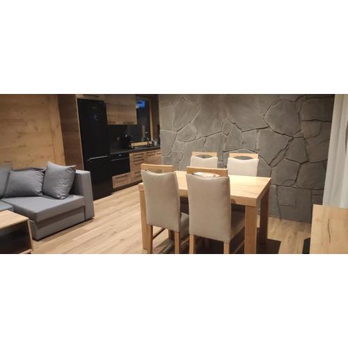 APARTAMENT TRAGANEK