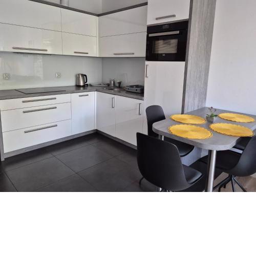 Apartament Vanessa w centrum 600 m od morza