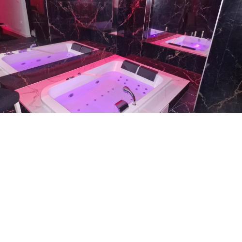 Apartament z Jacuzzi