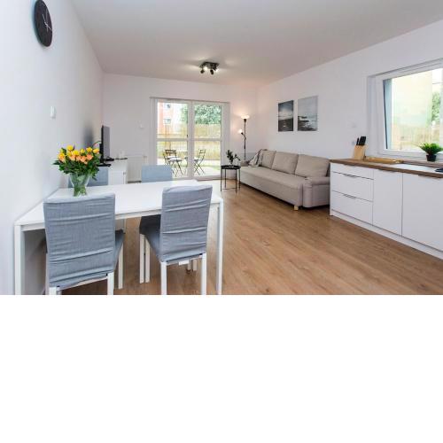 Apartament z ogródkiem Brzeźno