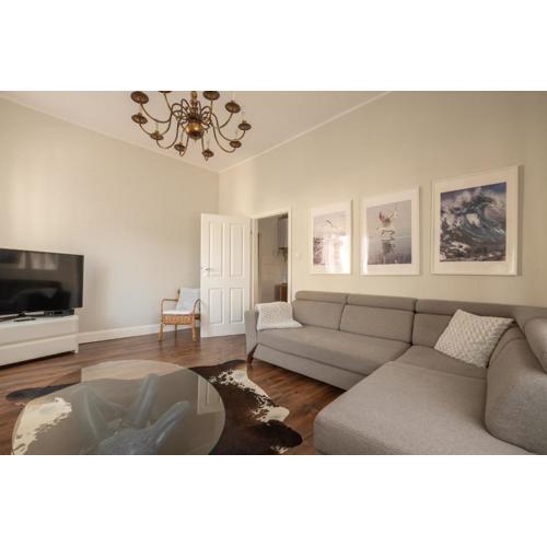 Apartament z parkingiem Aleja Niepodległości Sopot by Alqueen Apartments