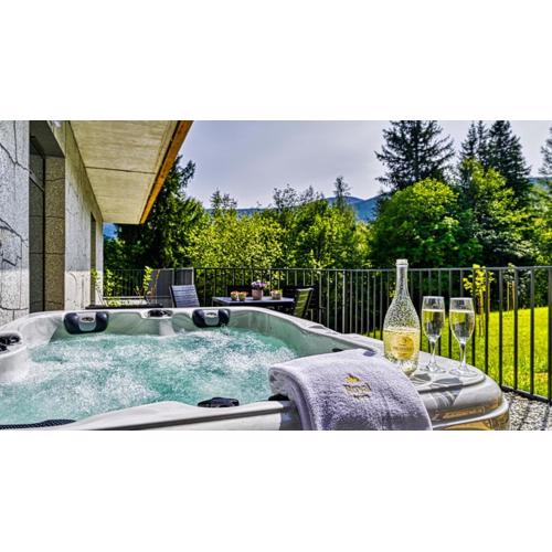 Apartament z prywatnym Jacuzzi Orlik VIP Residence - blisko wyciągu i Wang by Royal Aparts