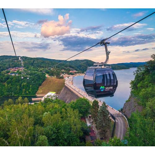 Apartament z tarasem i pokoje KLIMATYZOWANE -Drozdówka Solina