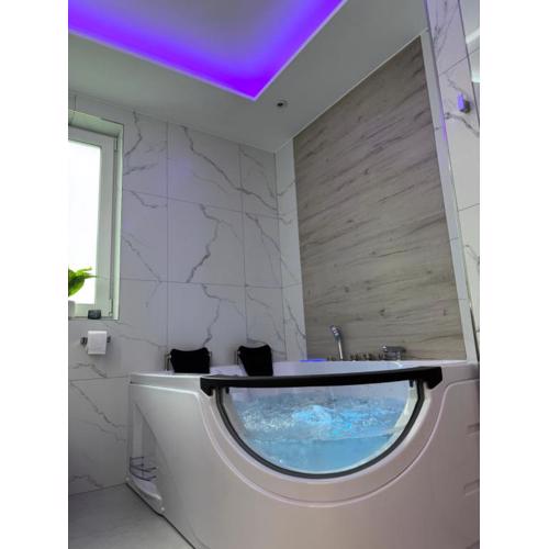 Apartament z wanną z hydromasażem