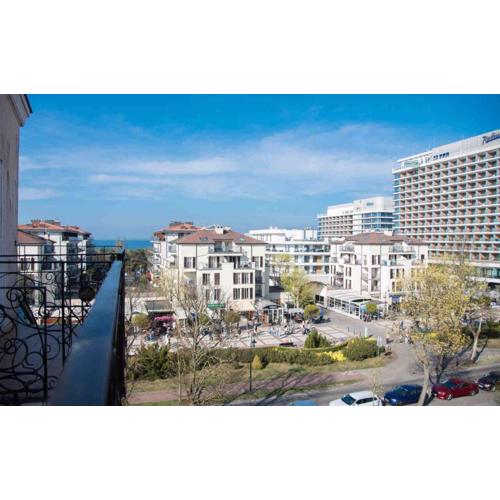 Apartament z widokiem na Morze & Parking Apartment an der Promenade & Garage