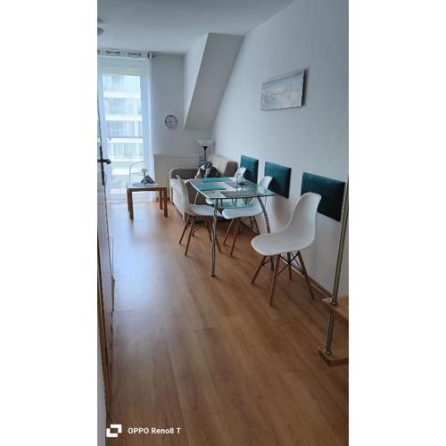 Apartament za wydmą Sosnowa 13