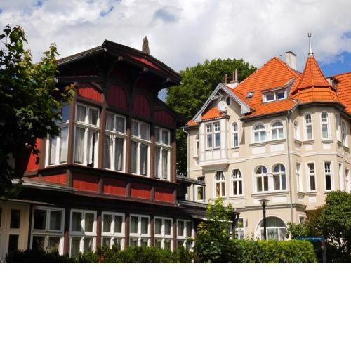 Apartament ze słoneczną werandą -250 m do plaży