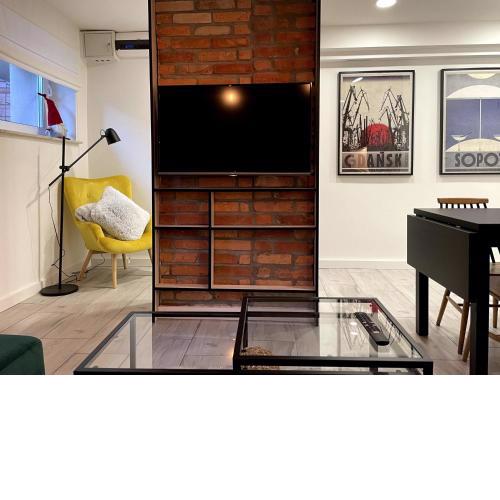 Apartament2 Tri-City Oliwa Ogród, prywatne wejście
