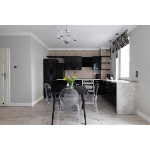 Apartament,Nowe Miasto 2pokoje, 4osoby, Parking, Loggia, udogodnienia dla dzieci