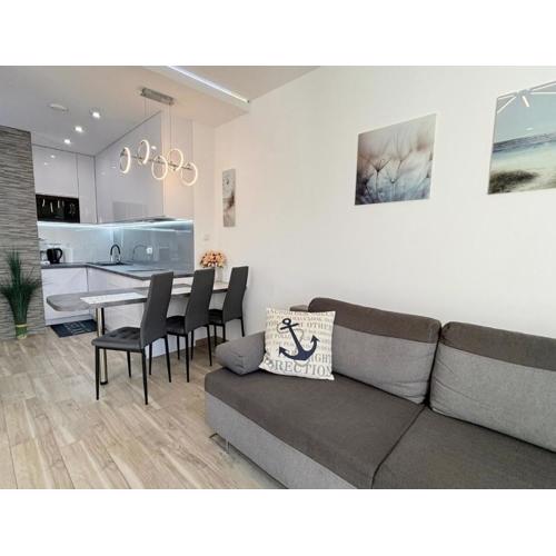 Apartamenty Bryza - Cesarskie Apartamenty z parkingiem