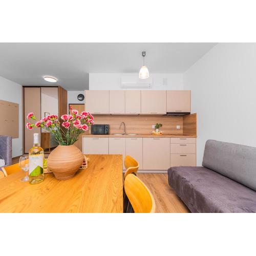 APARTAMENTY MIERZEJA - STEGNA PARK II, Studio 24m2, 500 m od plaży