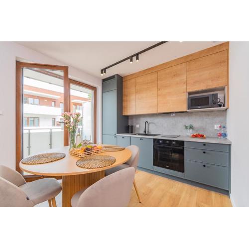 APARTAMENTY MIERZEJA - STEGNA PARK MEDIUM, 500 m od plaży