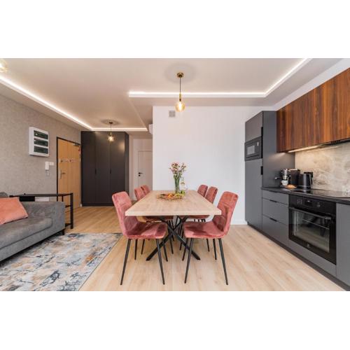 APARTAMENTY MIERZEJA STEGNA PARK II - Premium, 500 m od plaży