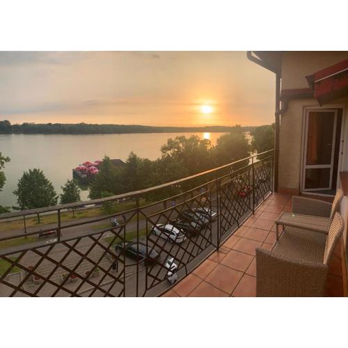 Apartamenty nad jeziorem