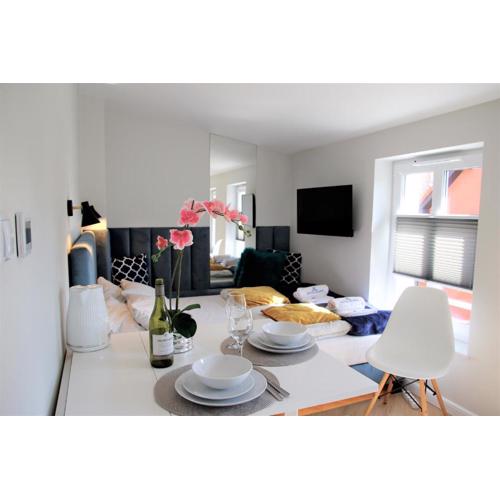 Apartamenty Royal Maris 5 - pokój dwuosobowy, najlepsza lokalizacja w Ustce, blisko plaży i portu, bezpłatny parking, ścisłe centrum