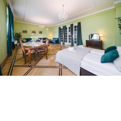 Apartamenty w Pałacu Pod Baranami