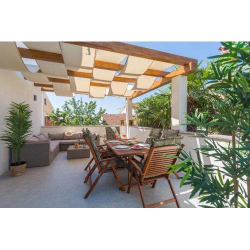 Apartement Radovan 3 Mit Meerblick In Strandnähe
