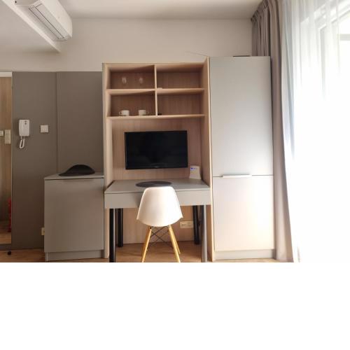 Aparthotel in Warsaw very close to the city center, free underground parking, WiFi, air conditioning, balcony