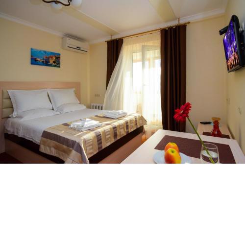 ApartHotel on Klinichna st. (1st entrance)