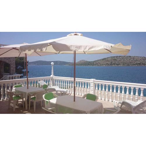 Apartman 7 m od mora