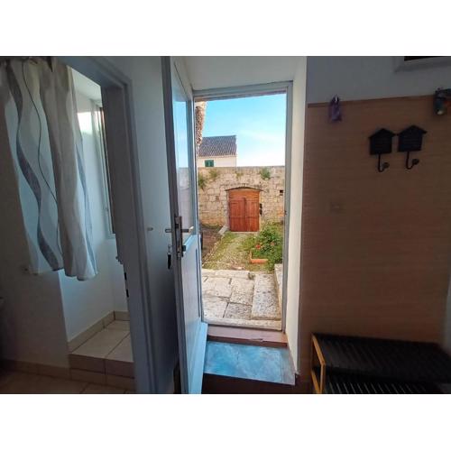 Apartman Burte, Komiža