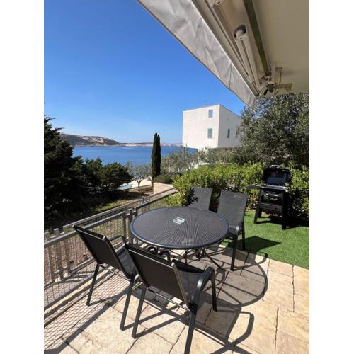 Apartman Lovren - Prvi red do mora