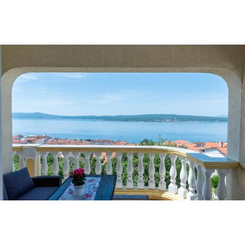 Apartman Lucija 5 by Villas Guide