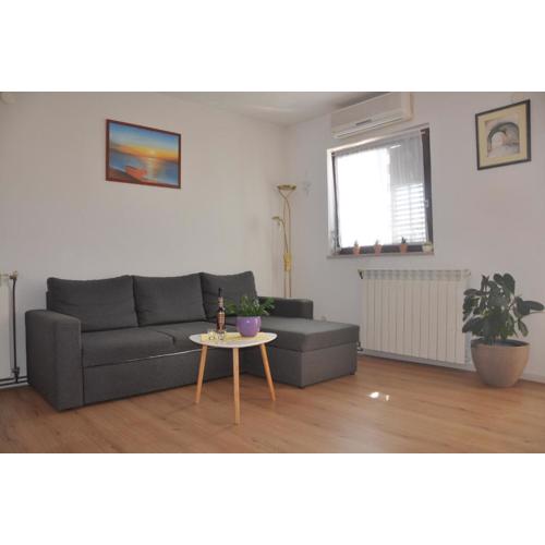 Apartman Mirna