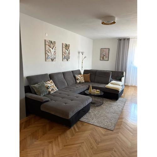 Apartman Mirna
