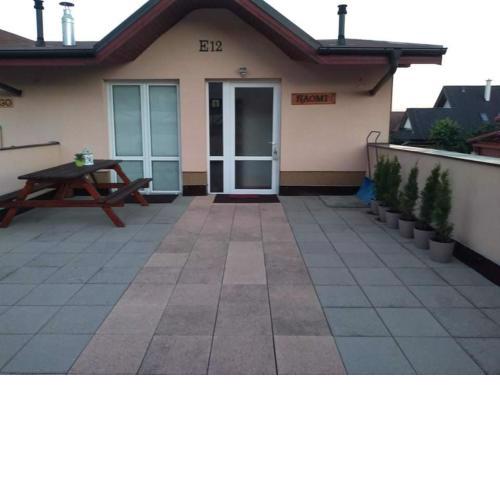 Apartman NAOMI E12