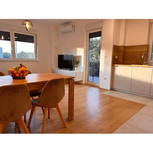 Apartman TENA, Private parking, Self check in