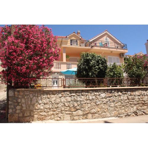Apartman Tisno