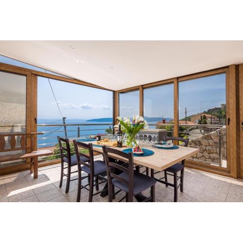 APARTMAN UHAČ