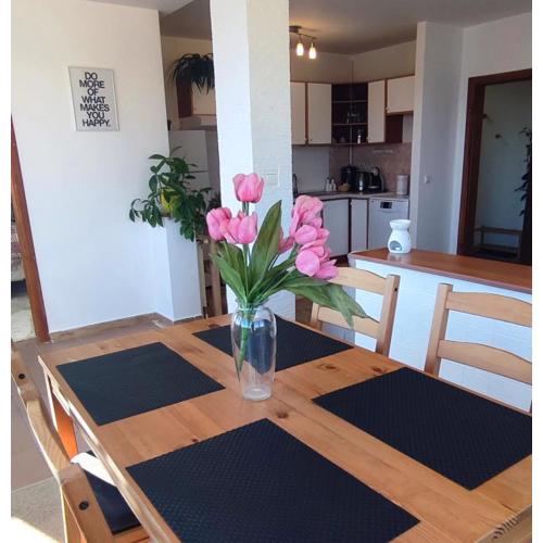 Apartman Val - Blizu Jaruna i centra, s parkingom i terasom