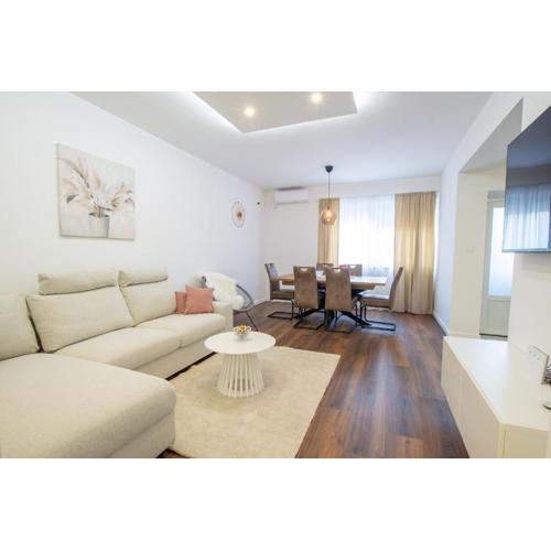 Apartman Valentina - Self check in and check out