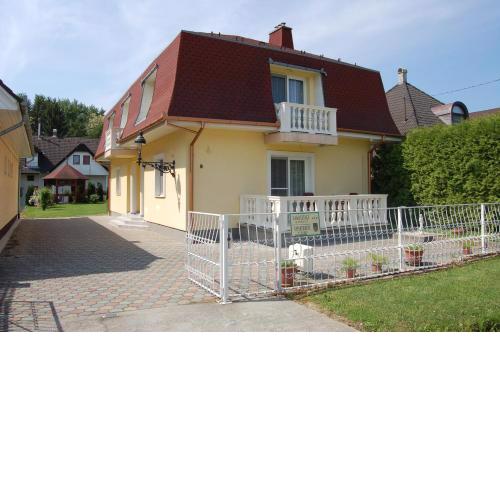 Apartmanház Cédrus 8 Zalakaros