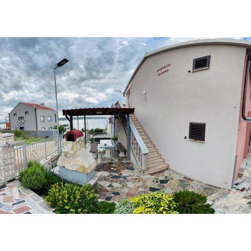 Apartmani Budiša Maslenica